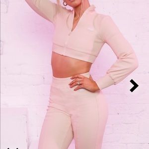 Bo+tee set, never worn 10/10 condition in light pink